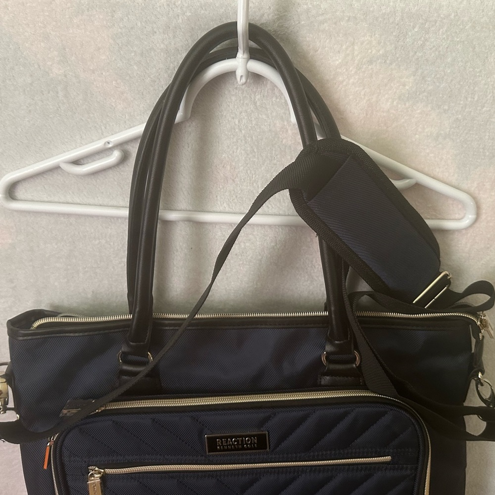 Kenneth Cole Reaction Navy Laptop Bag - Picture 6 of 7